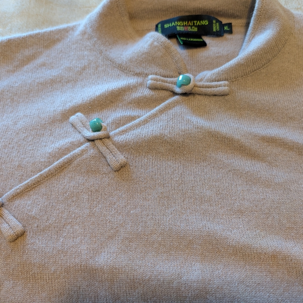 Shanghai Tang Women's 100% Cashmere Long Sleeve Sweater with Toggle Buttons - Picture 12 of 16